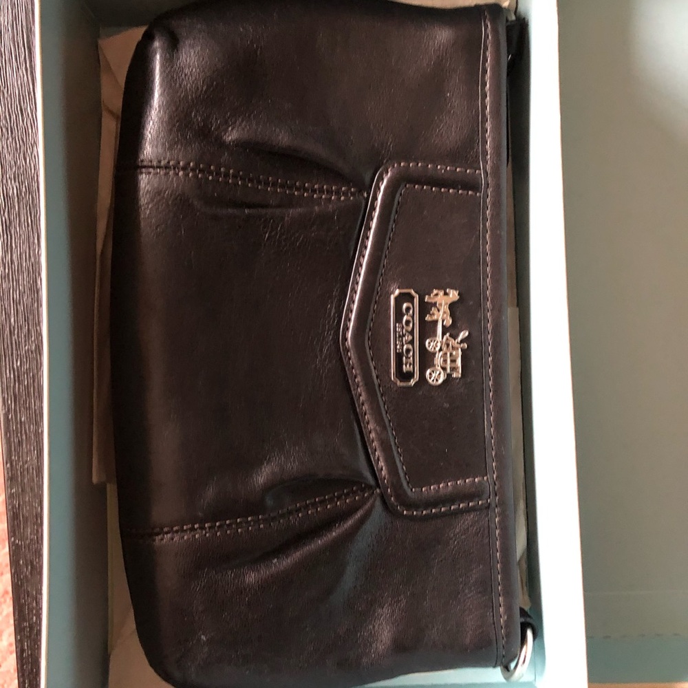 Black Coach Zipper Wallet